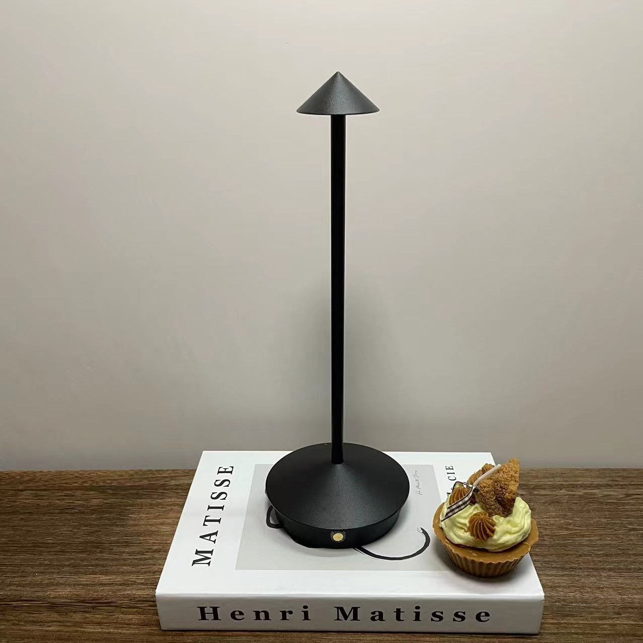 Rechargeable LED Table Lamp – Cordless Design with Touch Control, 550 Lumen Output, Perfect for Bedside or Desk Use 4