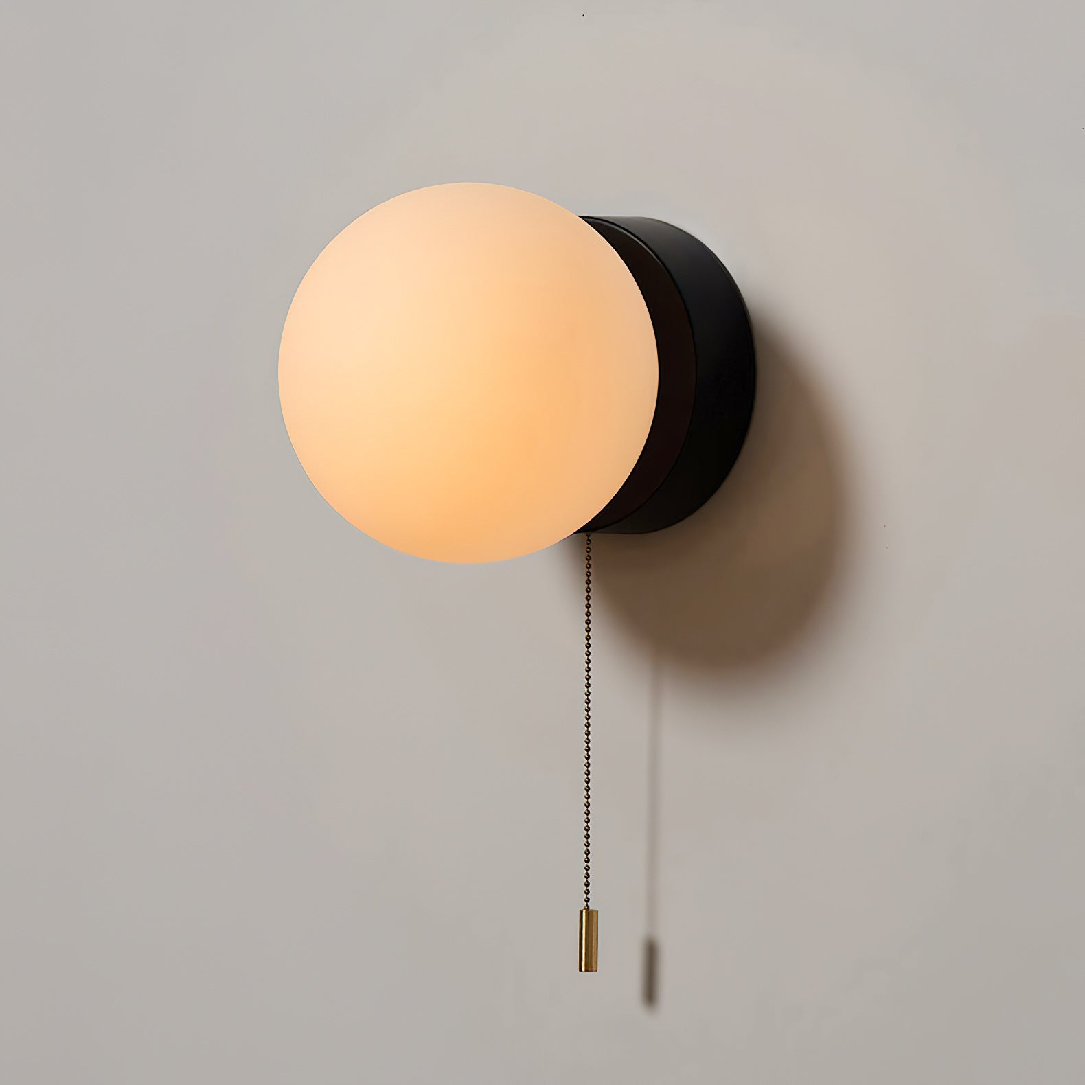 Modern White Glass Globe Wall Sconce – Elegant Wall Lamp for Contemporary Lighting 6